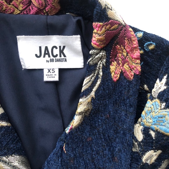 Embroidered Floral Jacket - Picture 2 of 3